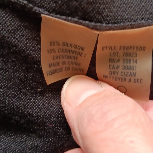 HP Elie Tahari silk cashmere black ruffle front cardigan - Picture 5 of 5